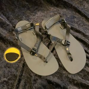 Luna sandals - Award winning. Never worn. Dive Men’s 9 or Women’s 11.